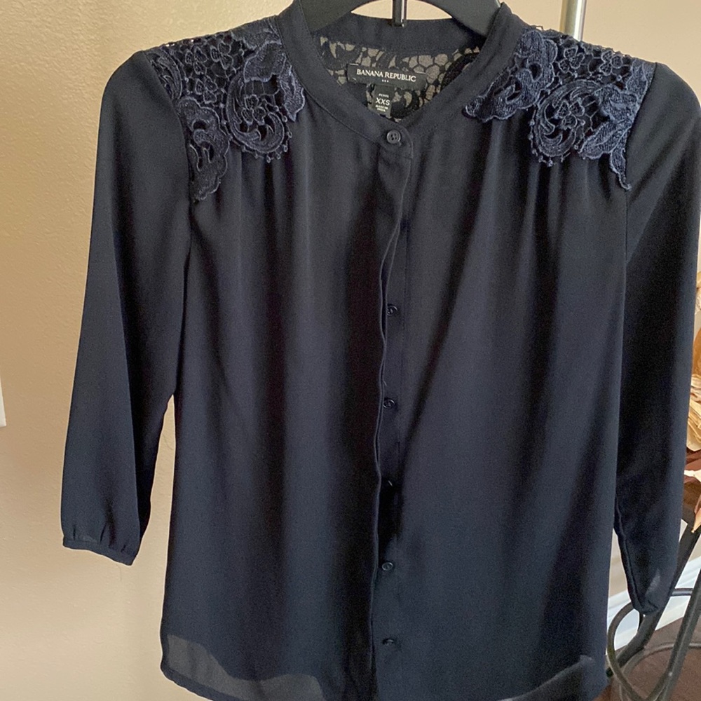 Black quarter sleeve Banana Republic blouse.